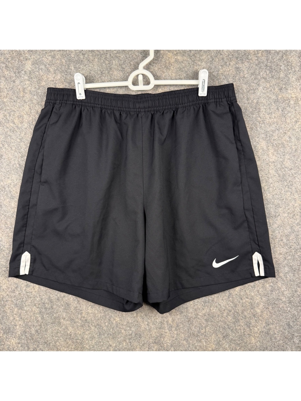 Nike Dri-Fit Basketball Workout Shorts Elastic Waist Black White Men Size XL 910